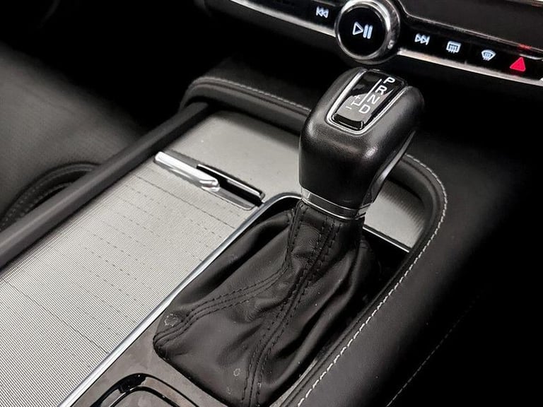2019 Volvo V90 2.0 D5 Inscription Plus Auto AWD Euro 6 (s/s) 5dr Automatic Estate Diesel Automatic