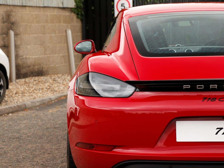 2025 Porsche Cayman 2.0 2dr PDK COUPE PETROL Automatic