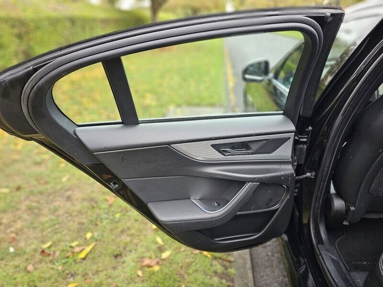 2021 Jaguar XE D200 MHEV R-Dynamic SE Saloon Diesel Automatic