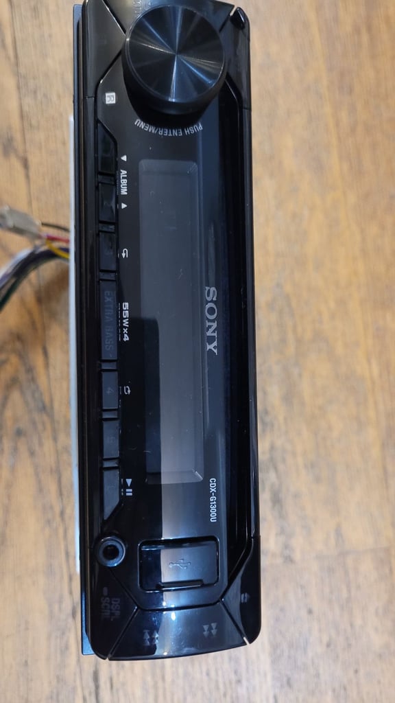 image for Sony car radio with cd player 