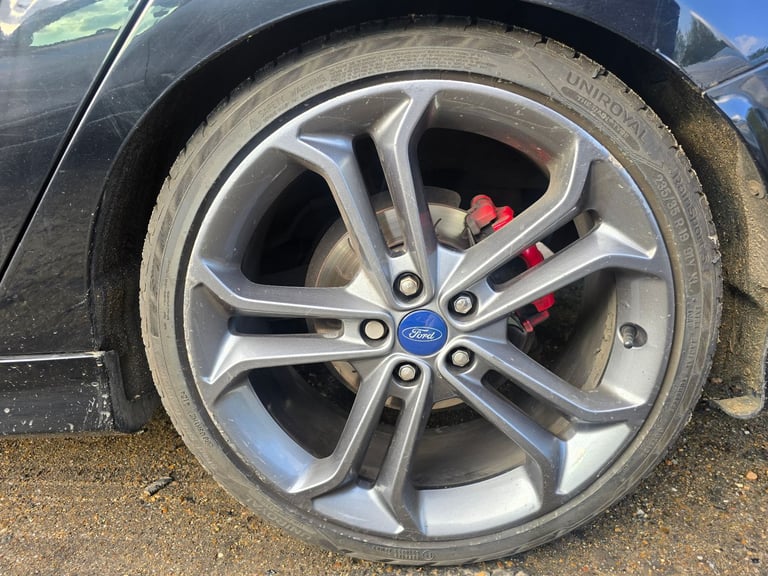 Genuine St ford 19" alloys 