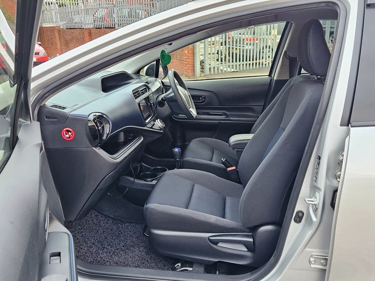 2016 Toyota Aqua 1.5 VVT-I Hybrid Petrol CVT Automatic  Hatchback Hybrid Electric Automatic