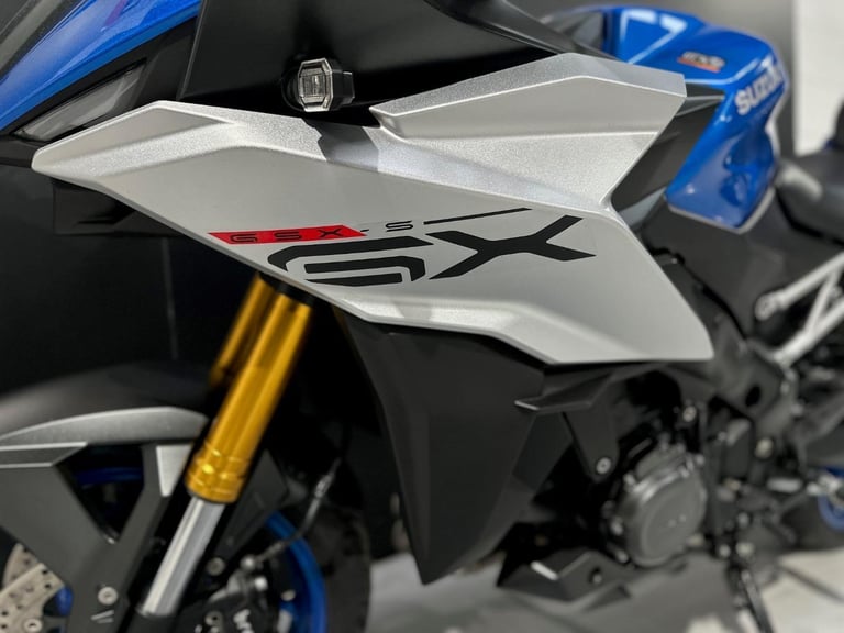 2024/73 Suzuki GSX S1000GX Motorcycle 
