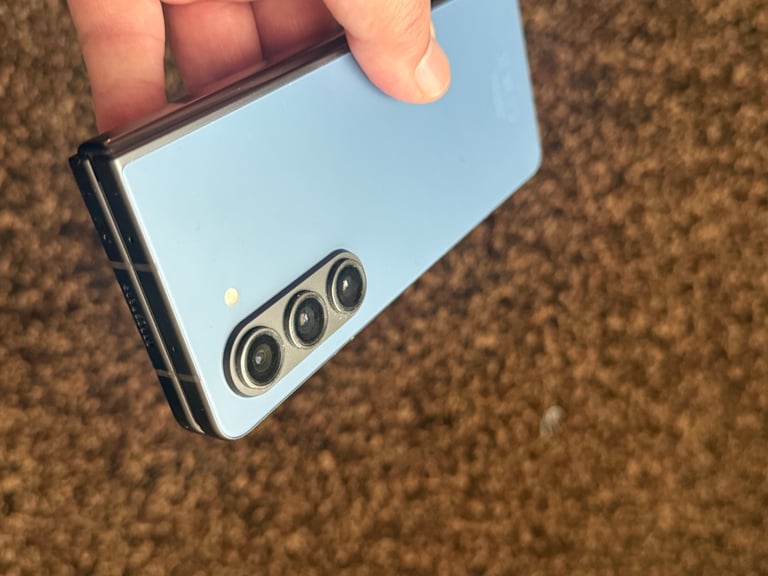 image for Samsung Galaxy Z fold 5 unlocked 256gb dual sim excellent as new 