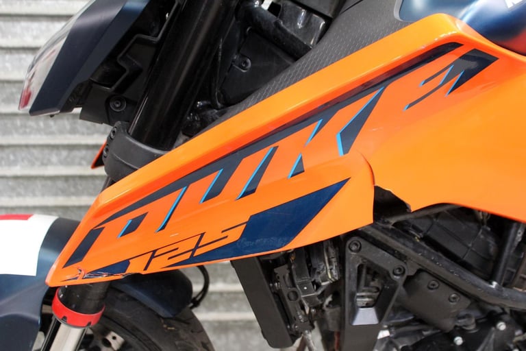 2025 25 KTM DUKE 125 ABS LEARNER LEGAL TRADE SALE NEW SHAPE 809 MILES TRADE SALE