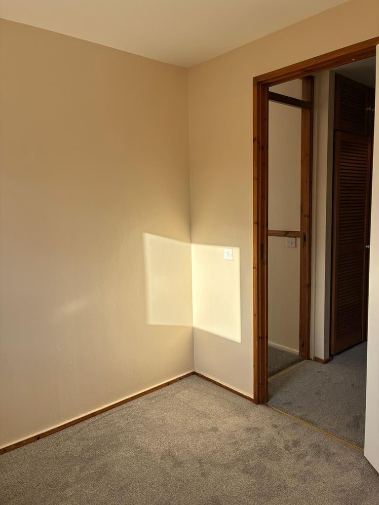 *** Mid Terraced House for Rent near Milton Keynes city centre ***