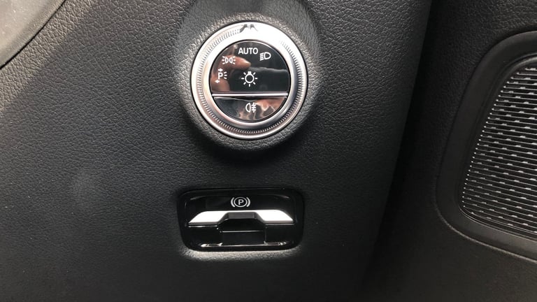 2024 Mercedes-Benz C Class C 300 E AMG LINE AUTO Saloon Hybrid Automatic