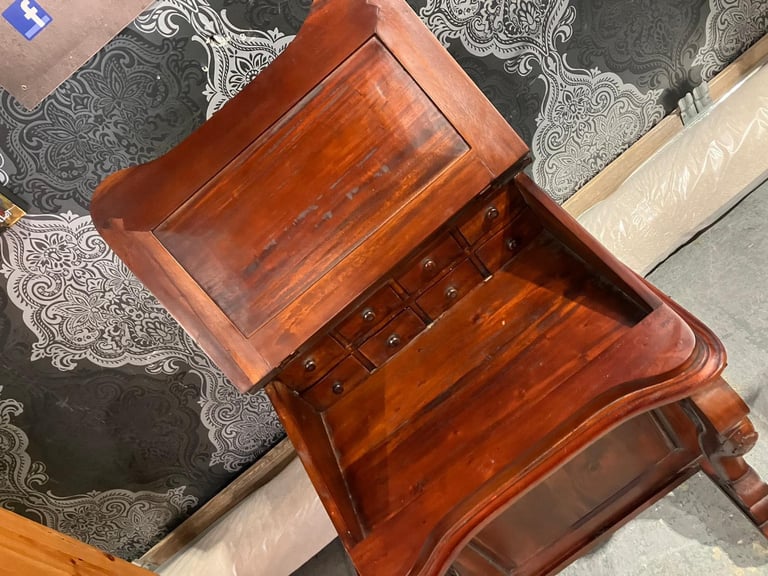 Stunning Chesterfield Mahogany Davenport Desk - Delivery