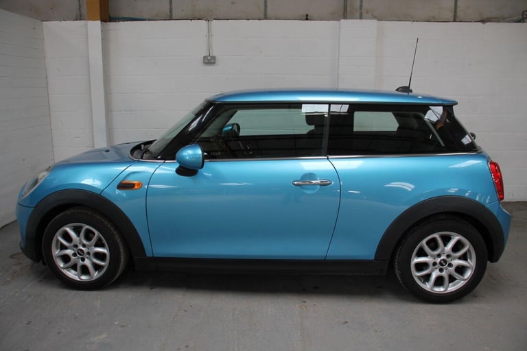 2015 MINI Hatch 1.5 Cooper Euro 6 (s/s) 3dr HATCHBACK Petrol Manual