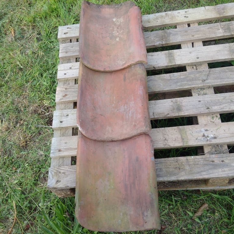 1100+ Reclaimed, handmade antique red clay 'Dutch' Pantiles