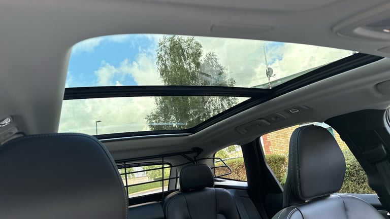 2023 Volvo XC60 2.0 T8 [455] RC PHEV Ultimate Dark 5dr AWD Gtron Estate Estate Hybrid Automatic