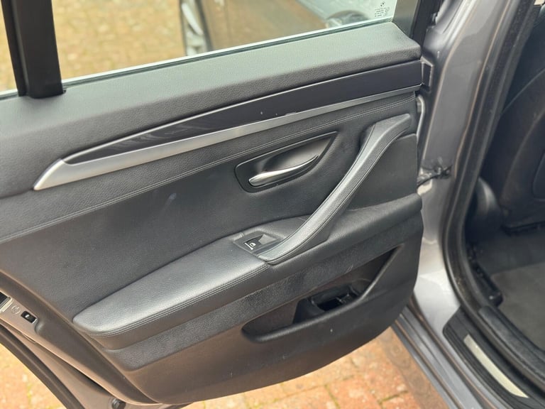 2013 BMW 5 Series 3.0 530d SE Touring Auto Euro 6 (s/s) 5dr ESTATE Diesel Automatic