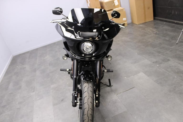 2025 Harley-Davidson FXLRST Softail Low Rider ST in Vivid Black 