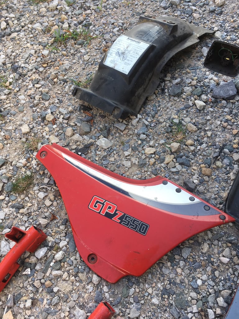 Motorcycle parts GPZ FAIRINGS COMPLETE 