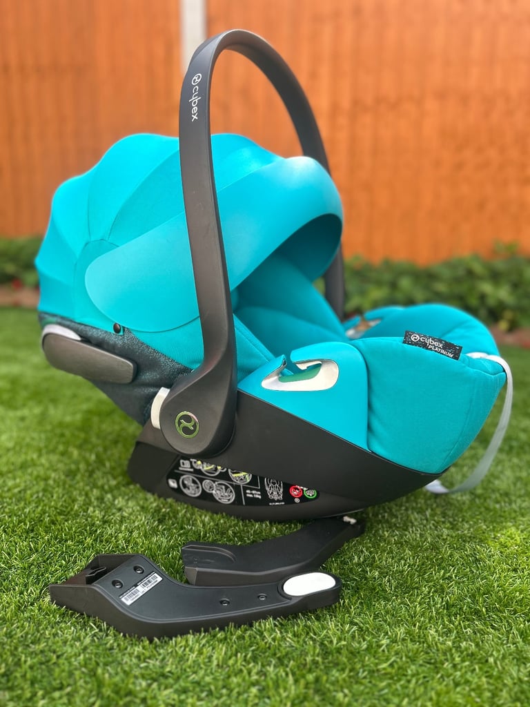 Cybex Cloud Z Mountain Blue Car Seat Include Buggy Adaptors