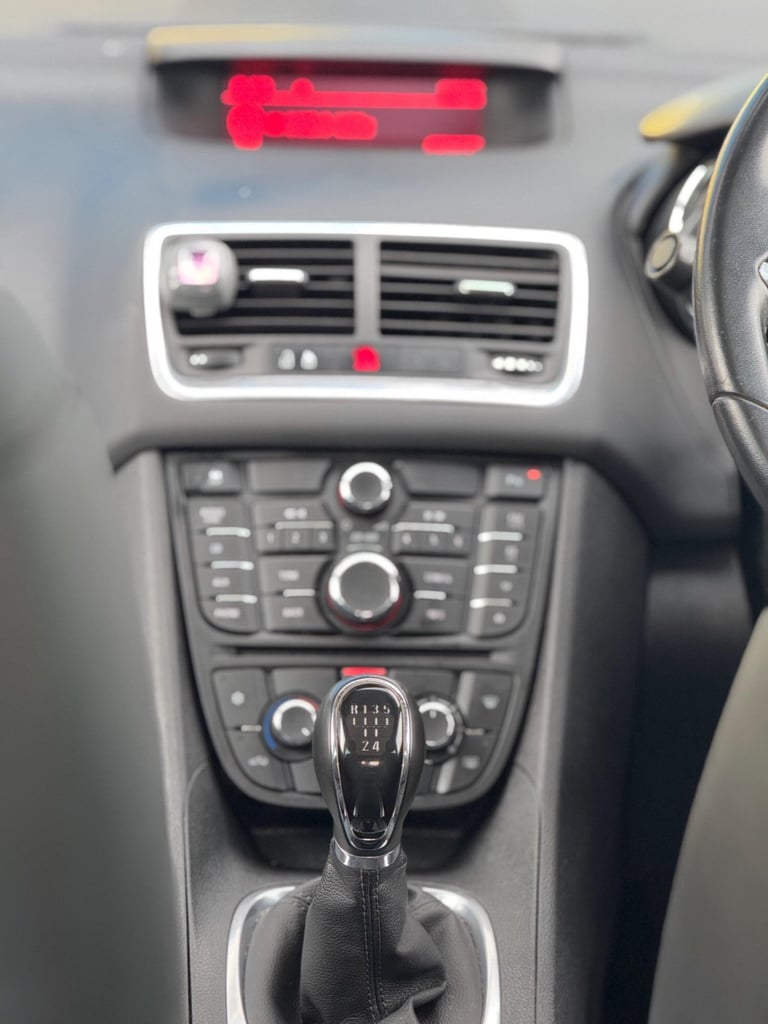 2015 Vauxhall Meriva 1.4i Turbo SE Euro 6 5dr MPV Petrol Manual