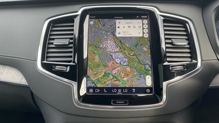 2024 Volvo XC90 2.0 T8 PHEV Ultra Dark 5dr AWD Geartronic Estate Estate Hybrid Automatic