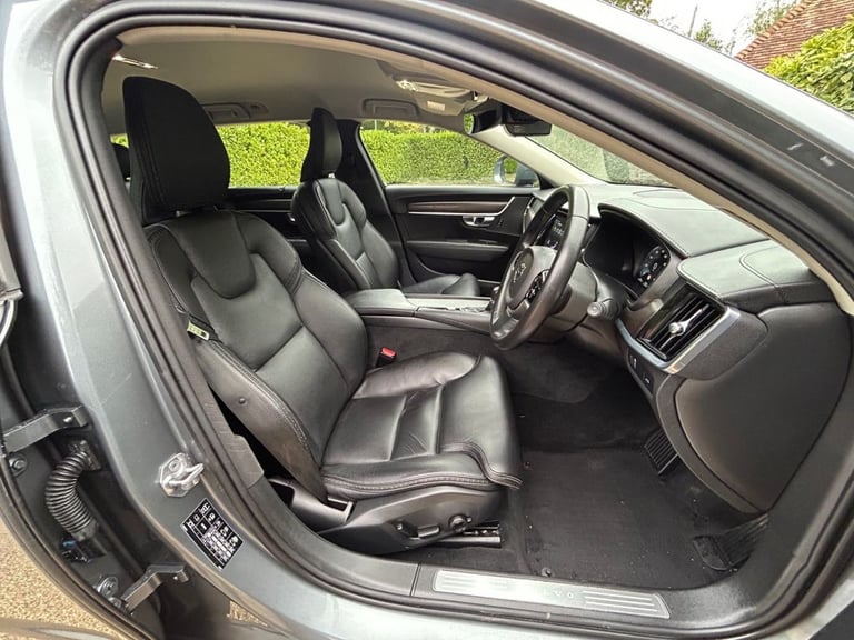 2020 Volvo V90 2.0 T5 Plus Estate 5dr Petrol Auto AWD Euro 6 (s/s) (250 ps) Estate Petrol Automatic