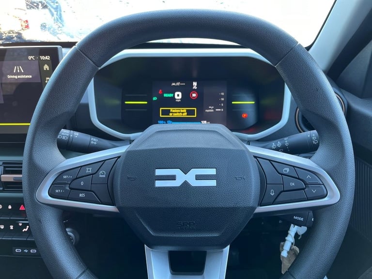  Dacia Spring 65 26.8kwh Extreme Hatchback 5dr Electric Auto 65 ps Electric