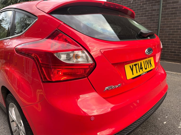 2014 Ford Focus 1.0 125 EcoBoost Zetec 5dr HATCHBACK Petrol Manual