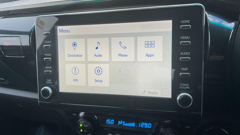 2024 Toyota Hilux 2.8 D-4D Invincible X Pickup Double Cab 4dr Diesel Auto 4WD Euro 6 (s/s) (2 PIC...