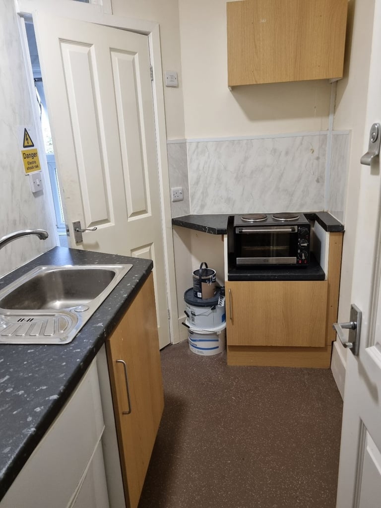 Self-contained hmo to rent