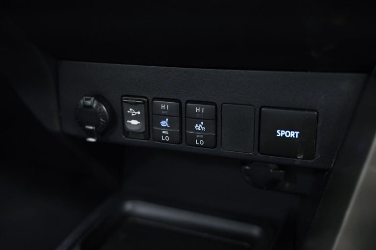2014 Toyota RAV4 2.0 D-4D Invincible 5dr ESTATE DIESEL Manual