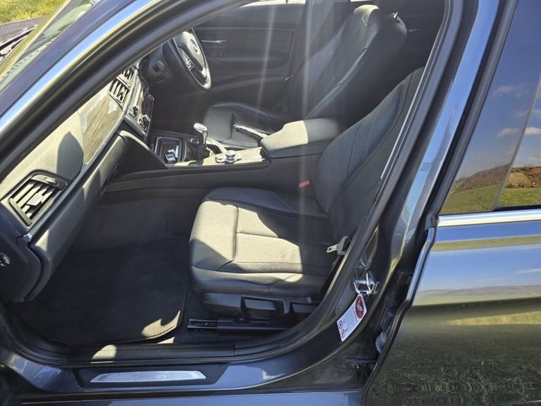 2012 BMW 3 Series 2.0 320d Luxury Saloon 4dr Diesel Manual Euro 5 (s/s) (184 ps) Saloon Diesel Ma...