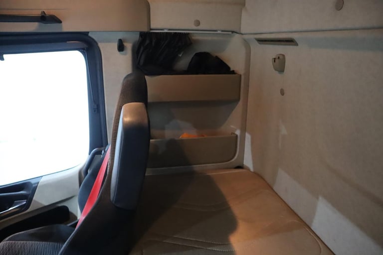 2018 (18 PLATE) Mercedes Benz Actros 2543 6x2 Euro 6 Tractor Units