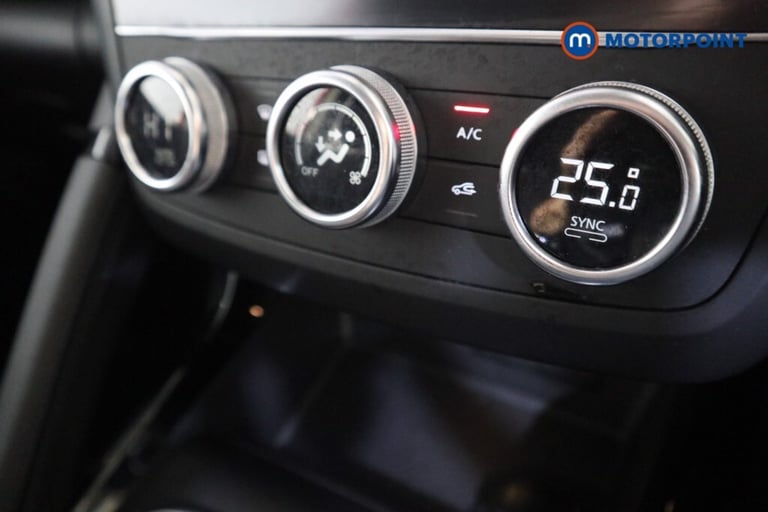 2019 Renault Kadjar 1.3 TCE Iconic 5dr HATCHBACK PETROL Manual