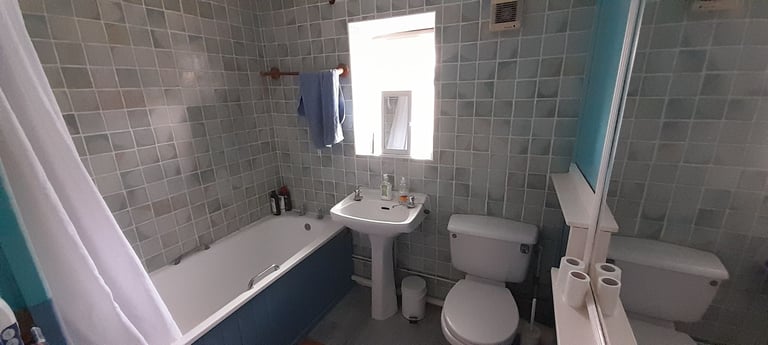 3-Bedroom House for Rent – Combe Down, Bath from 1 November