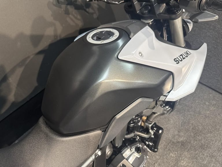 Suzuki GSX-8S Motorcycle Grey 611 Miles