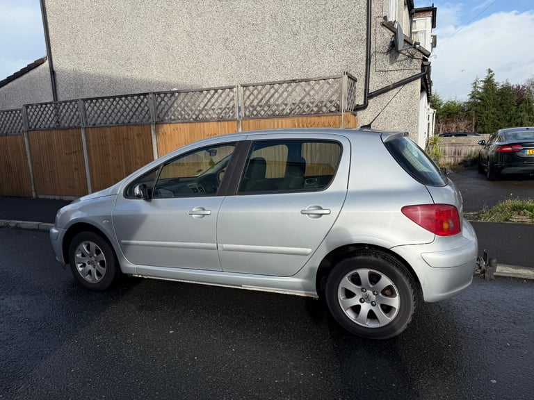 Peugeot, 307, S, Hatchback, 2004, Manual, 1587 (cc), 5 doors, 90k miles