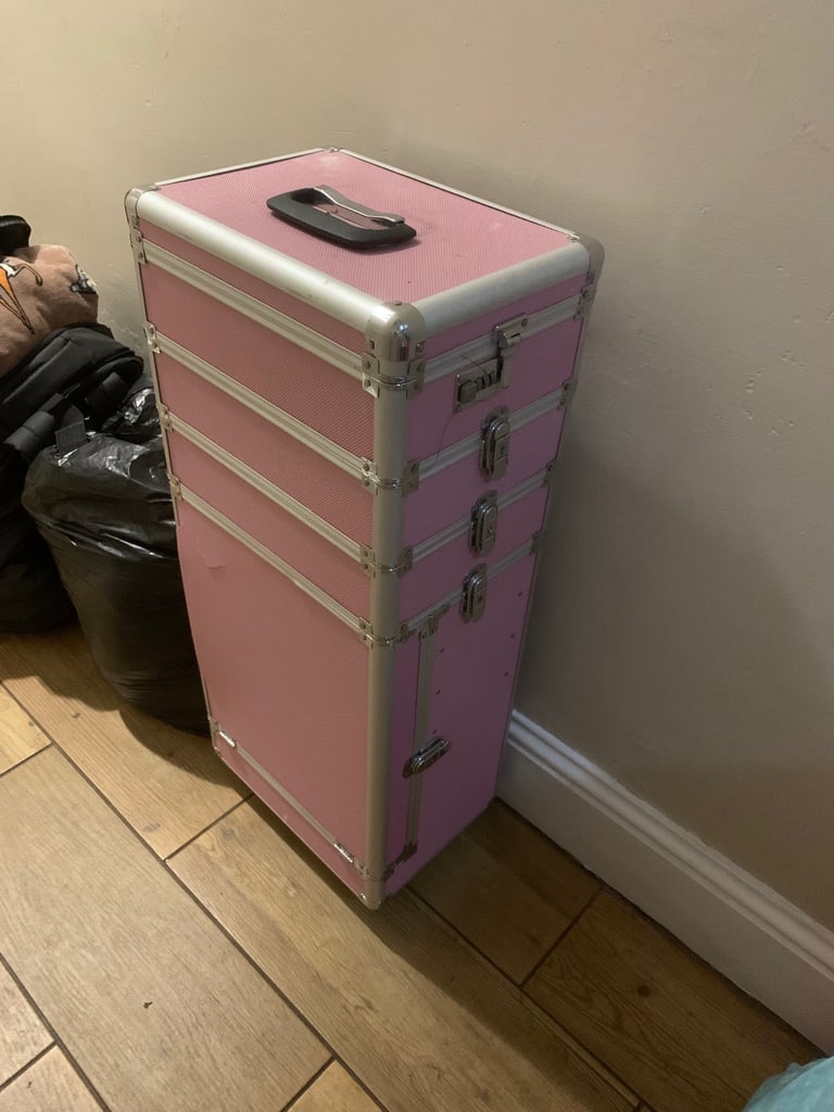 Beauty /hairdressing storage 