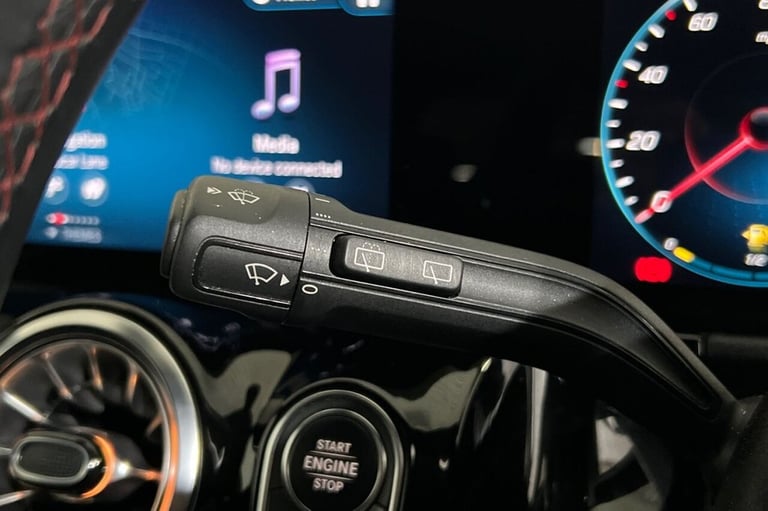 2023 23 MERCEDES-BENZ GLA CLASS 1.3 GLA250E 15.6KWH AMG LINE (PREMIUM) SUV 5DR P