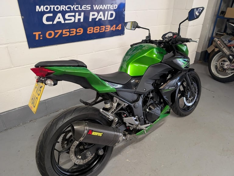 Kawasaki ER Z300 abs 2015 A2 license friendly bike. Mot October 2026  FSH 