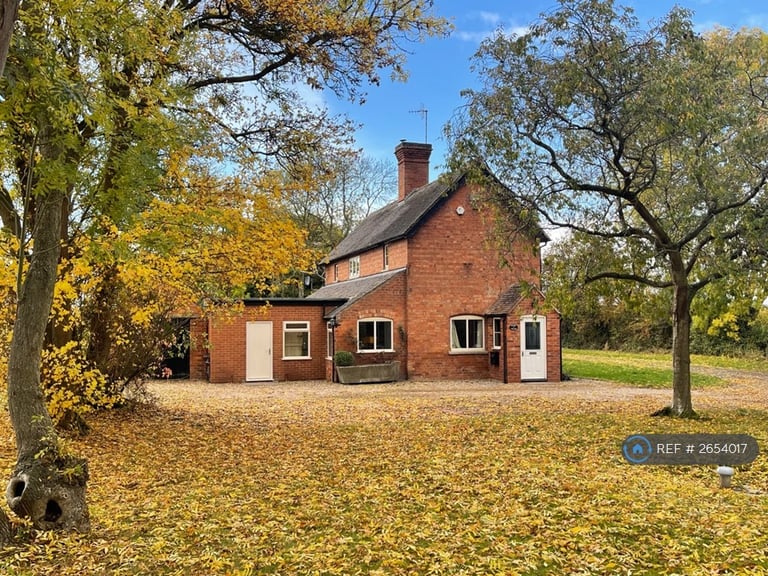 4 bedroom house in Hunscote Lane, Wellesbourne, Warwick, CV35 (4 bed) (#2654017)