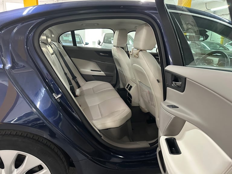 2016 Jaguar XE 2.0d Portfolio Euro 6 (s/s) 4dr SALOON Diesel Manual