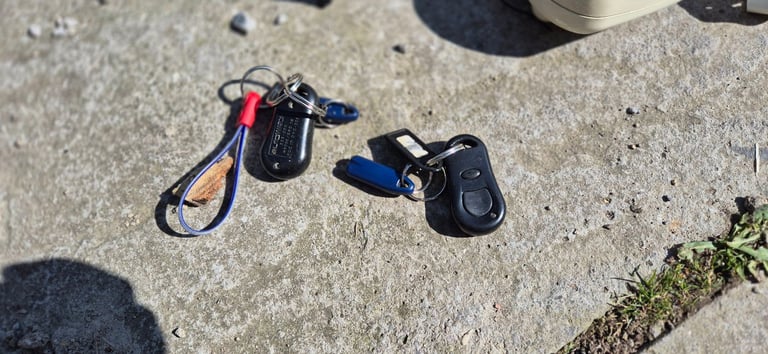 AUTOWATCH 650, SAS and IDM3 alarm system for camper caravan motorhome boat.