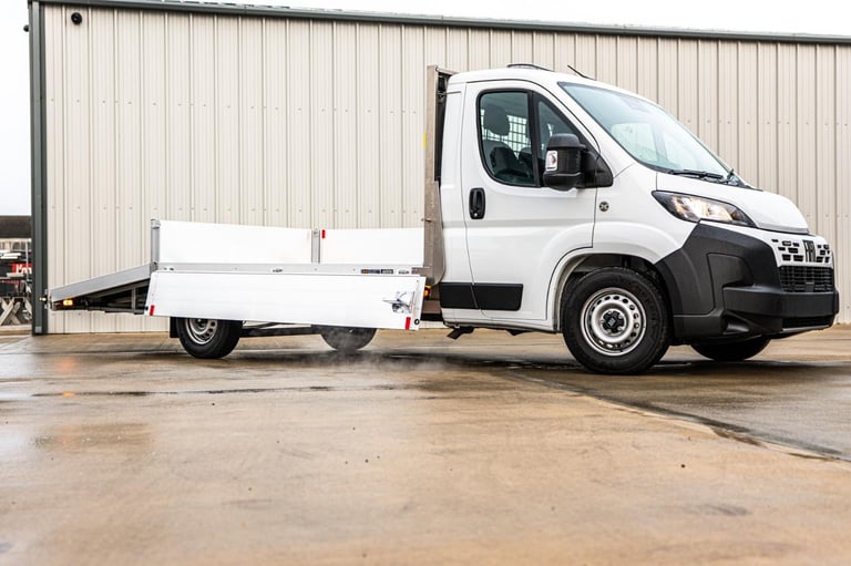 image for 2025 BRAND NEW FIAT DUCATO 2.2 DIESEL PLANT BEAVERTAIL DROPSIDE HIGHWAY MAINTENA