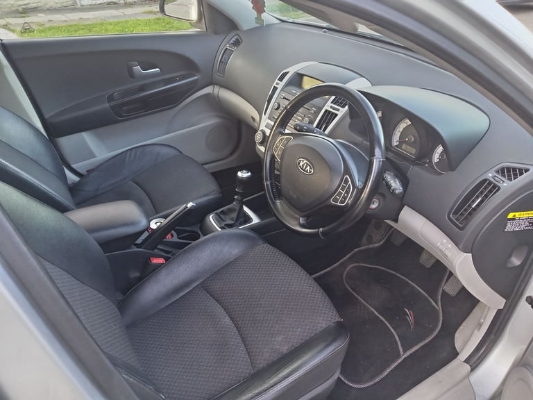 Kia, CEED, Hatchback, 2008, Manual, 1591 (cc), 5 doors