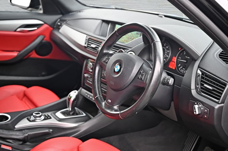 BMW X1 M SPORT 2.0d DIESEL X-DRIVE/4X4 AUTO 5DR HATCHBACK 2014 [64] BLACK