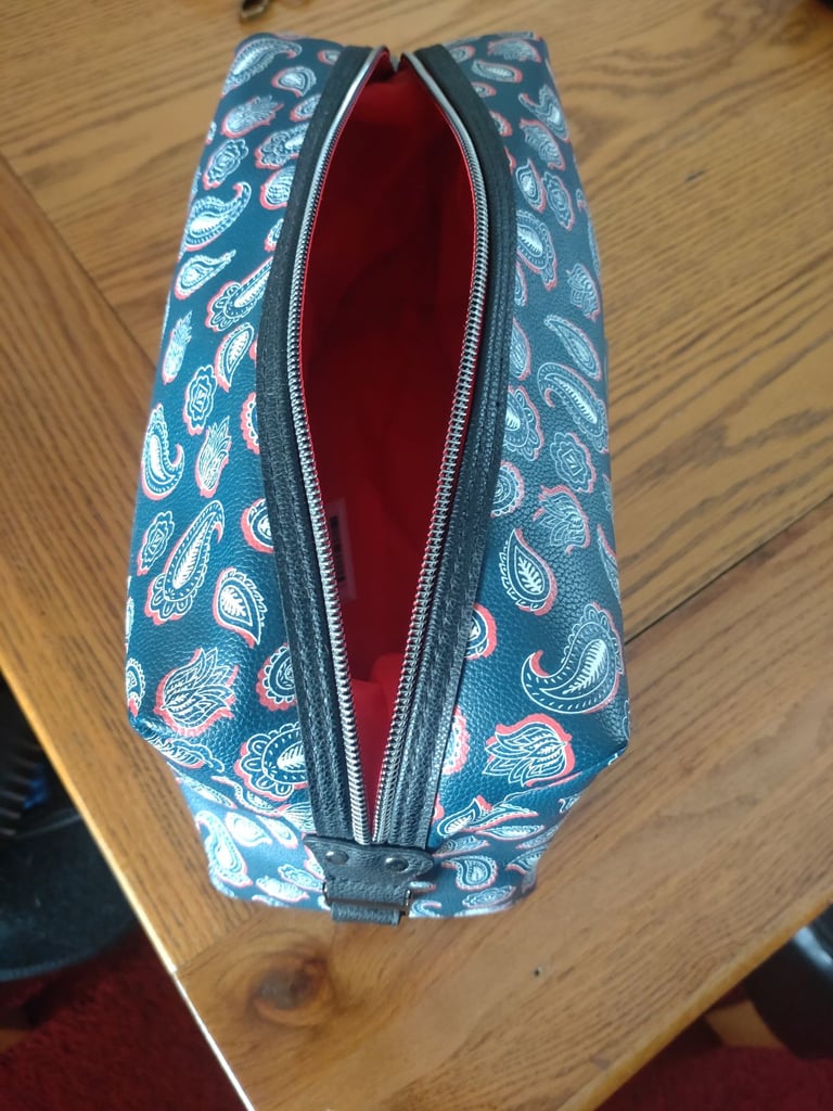 mens wash bag