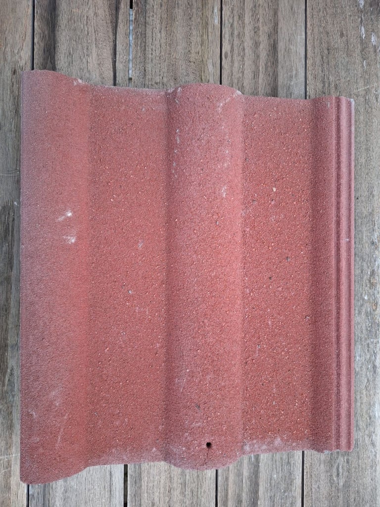 90 Redland Caledonia Roof Tiles in great condition