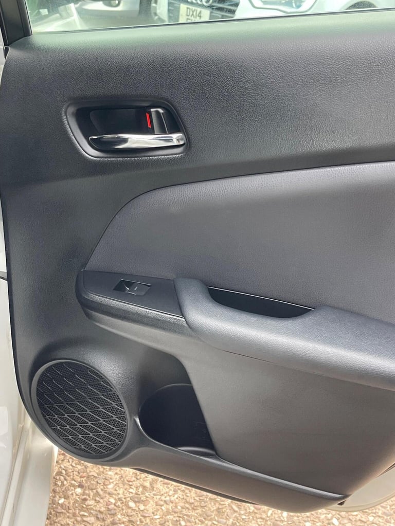 TOYOTA PRIUS 1.8 VVT-h Business Edition CVT Euro 6 (s/s) 5dr 2019