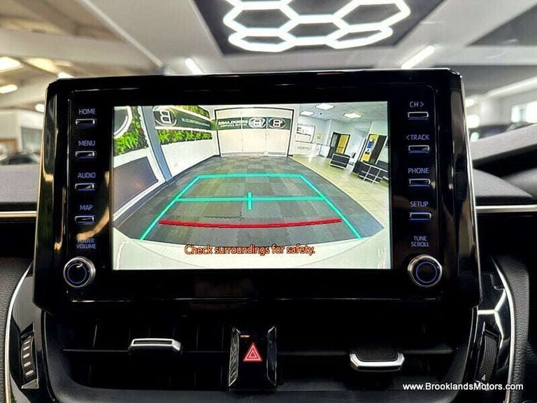 Toyota Corolla ICON TECH [SAT NAV, HEATED SEATS &amp; REVERSE CAMERA]