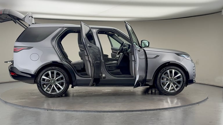 2021 Land Rover Discovery 3.0 D300 MHEV R-Dynamic HSE SUV 5dr Diesel Auto 4WD Euro 6 (s/s) (300 p...