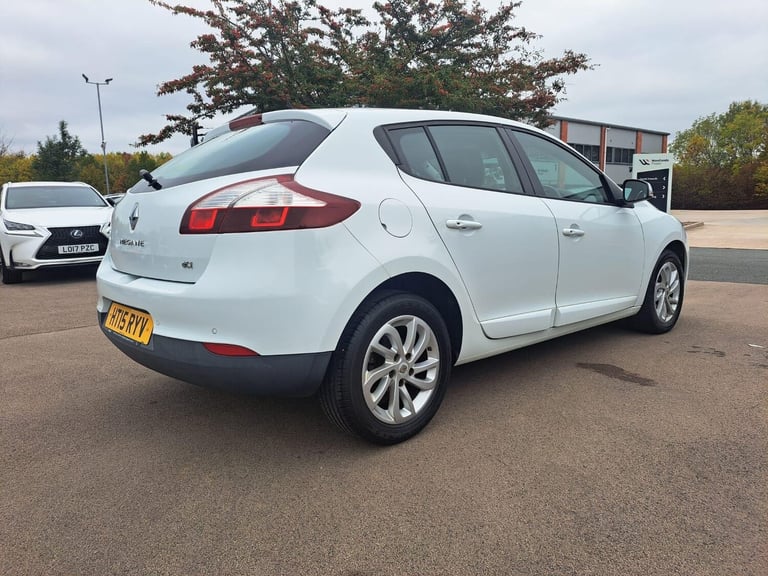 2015 Renault Megane 1.5 dCi Dynamique Nav Euro 6 (s/s) 5dr HATCHBACK Diesel Manual