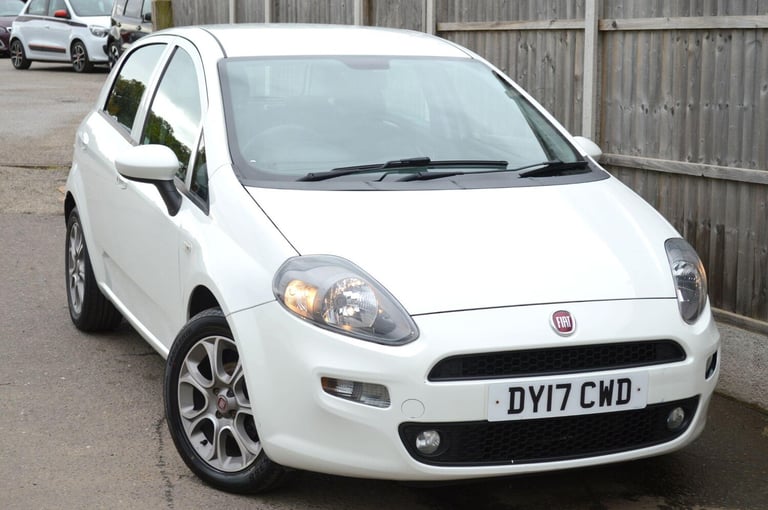 image for 2017 Fiat Punto 1.2 Easy + Euro 6 5dr HATCHBACK Petrol Manual