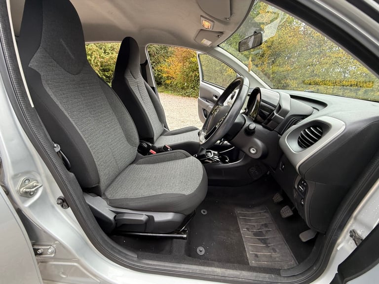 SILVER 15 CITROEN C1 1.2 PURETECH FLAIR FULL HISTORY 2 KEY MOT 11/26 PX SWAPS